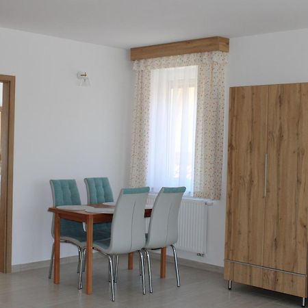 Mara Apartman Buek Экстерьер фото