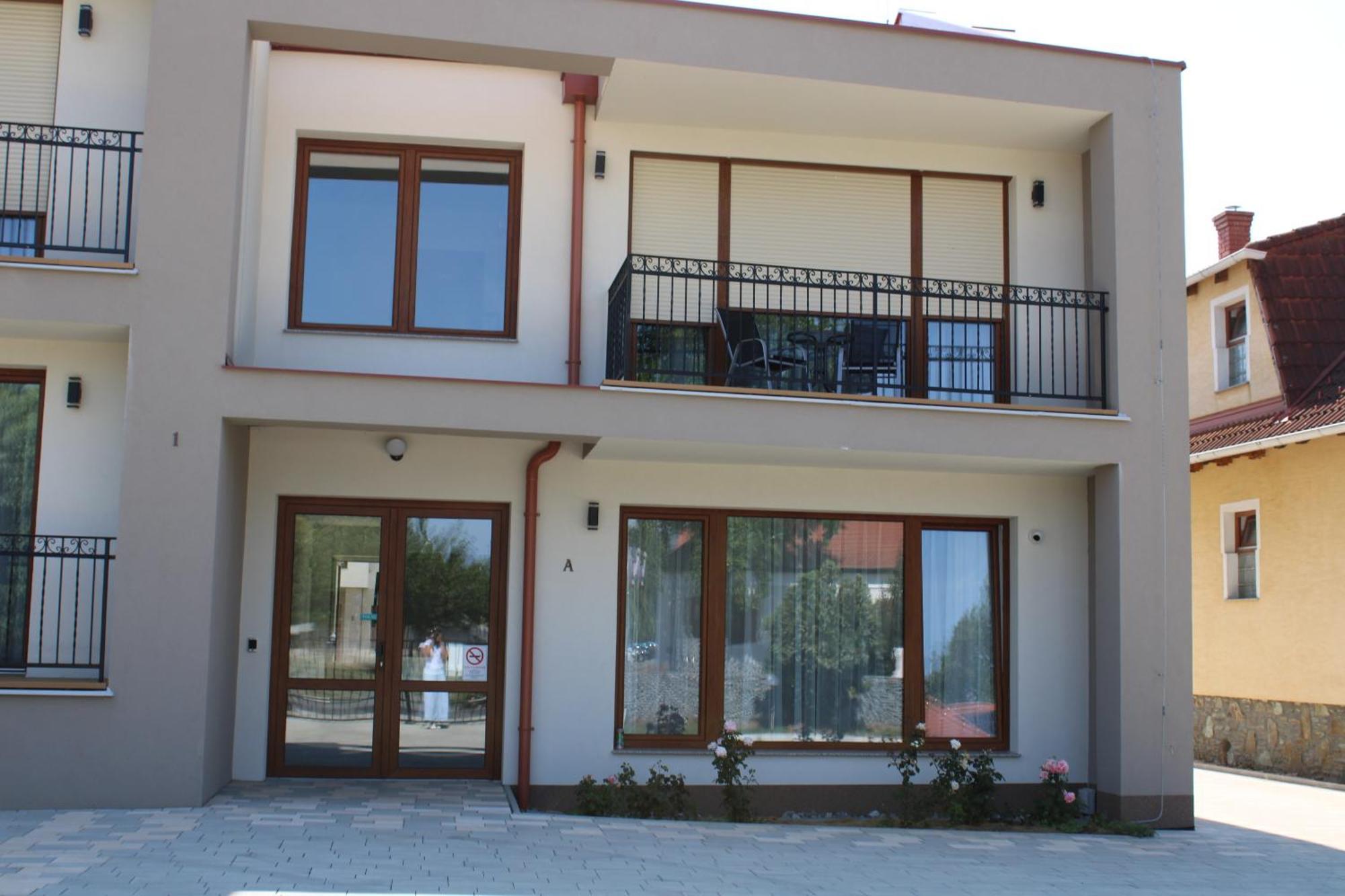 Mara Apartman Buek Экстерьер фото