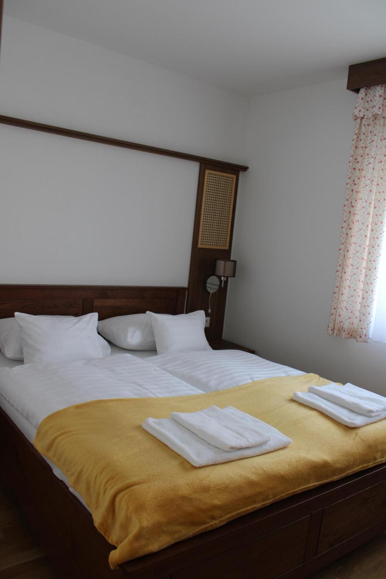 Mara Apartman Buek Экстерьер фото